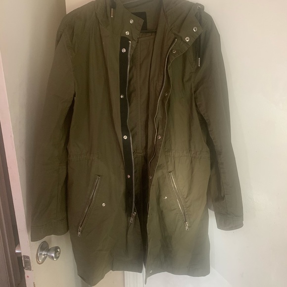 Jackets - Picture 12 of 12